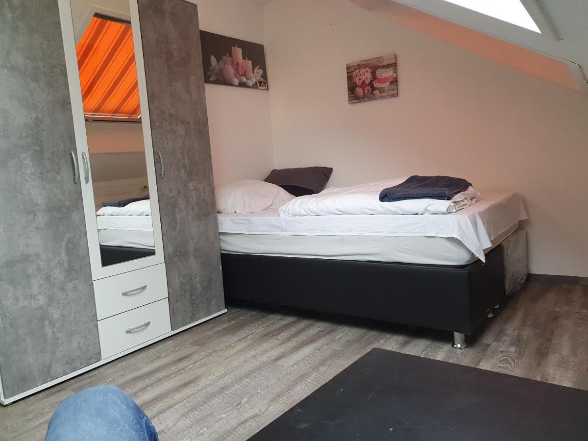 Fmi110 Next To Airport Apartment Russelsheim Bagian luar foto