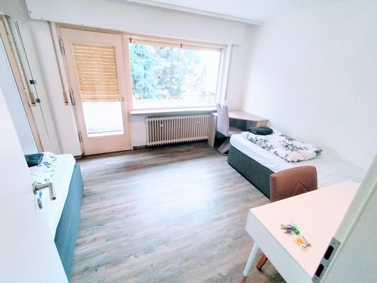 Fmi110 Next To Airport Apartment Russelsheim Bagian luar foto