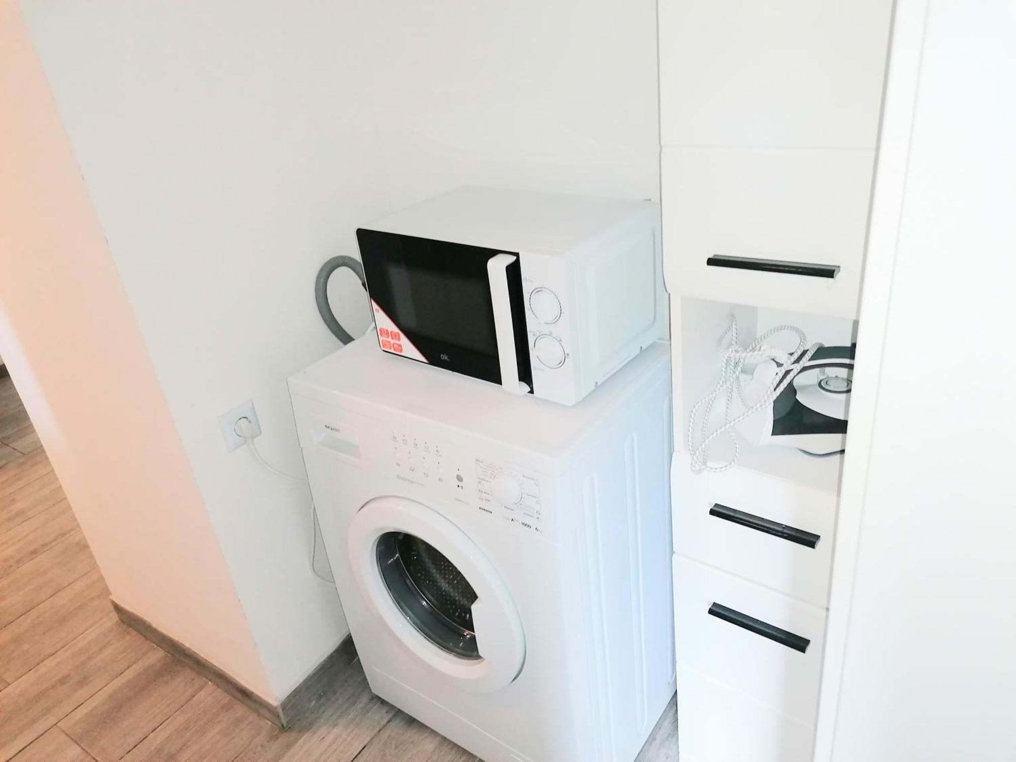 Fmi110 Next To Airport Apartment Russelsheim Ruang foto